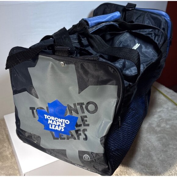 Toronto Maple Leafs Duffel Workout Bag Black Blue Mesh Pockets Zippers 20 x 10" - Picture 7 of 12